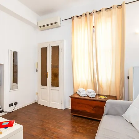 Cozy Near The Arch Of Peace ميلان