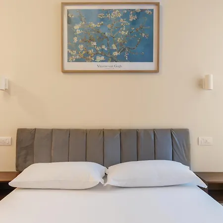 Designer In A Unique Setting Near M2 - Berra 10 Apartmán *