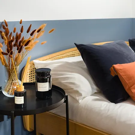 Design Of Wood & Charm 밀라노