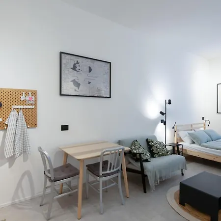 Italianway Comfort - Rosmini 7 Daire