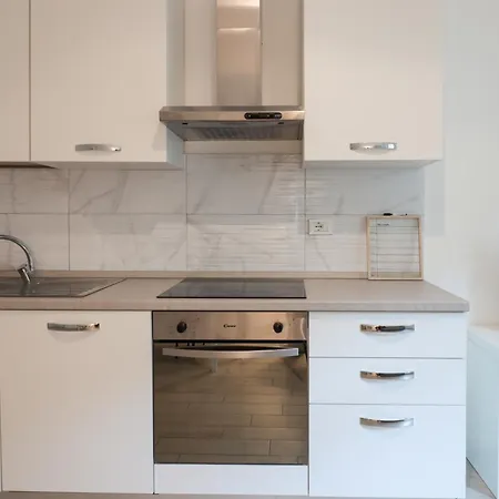 Bilocale Di Charme In Cenisio - Mirable Pm Apartman