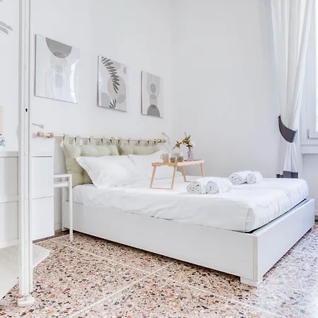 Easylife - - Soperga 44 Pt - Milaan