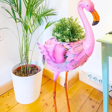 A Window On The Naviglio - B * Milán