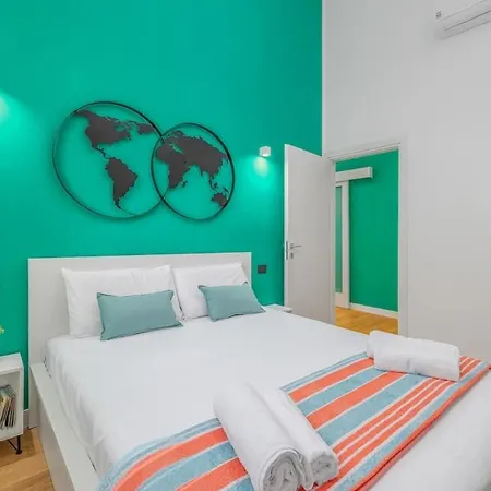 Appartement Bold Corner - Authentic District Close To Center Milaan