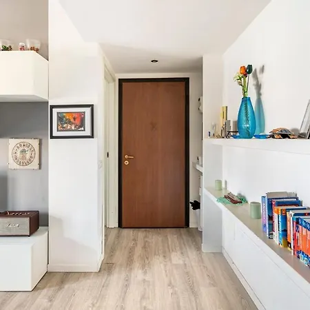 Lovely Flat Close To Center In Porta Romana * Milán