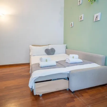 Duomo 10 Minutes Away Spacious 5 Pax Balcony Wifi Ac Appartamento