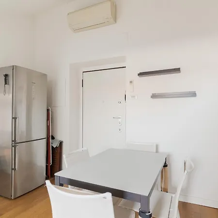 Apartment Guesthost - Darsena Bright