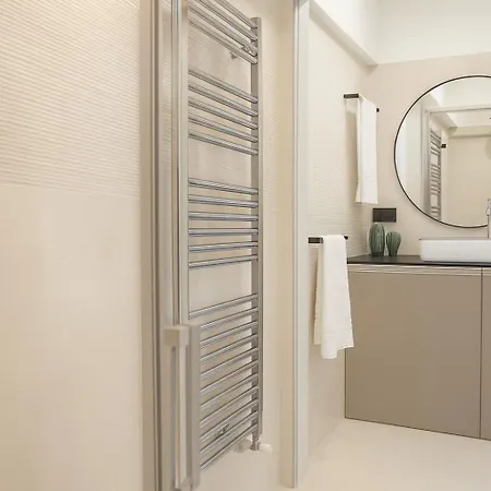 Boutique Retreat - The Last Supper - Wine & Bike