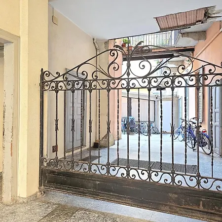 Apartmán Milanoflats - Pasteur - M1 80 Meters 1 Min *