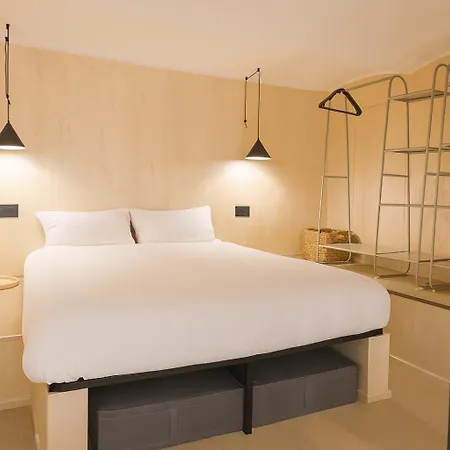 Boutique Retreat - The Last Supper - Wine & Bike アパート ミラノ