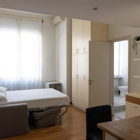 Vicino A Citylife A - Mirable Pm *