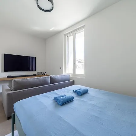 The Urban Nest - Elegante E Moderno 2 Stanze