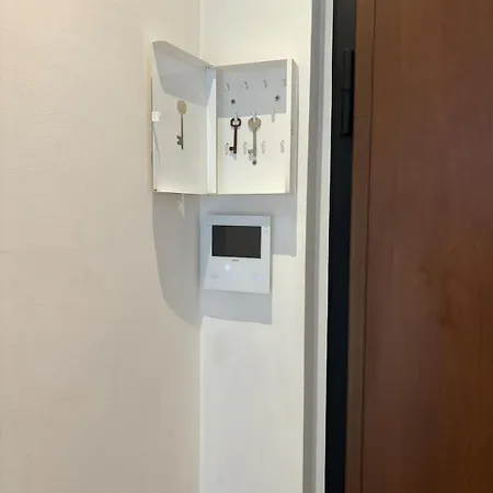 Isola Living - M3-m5 Zara Subway * Μιλάνο