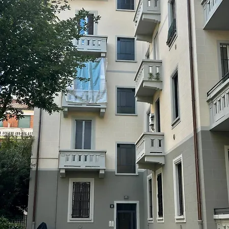 Pascoli4u - Milano, Citta Studi Апартаменты *