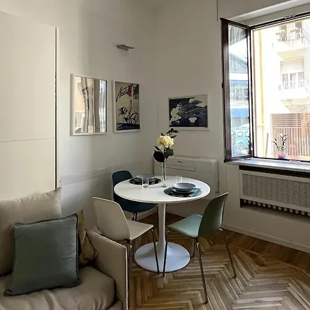 Knock-knock Navigli * Milán