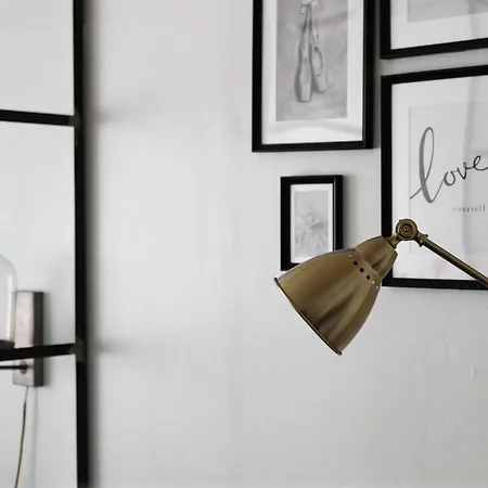 Minimal Chic Near Mediolan