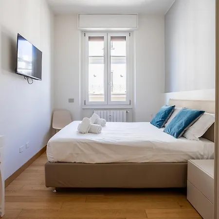 Piazzale Lodi - Trilocale In Porta Romana Appartement