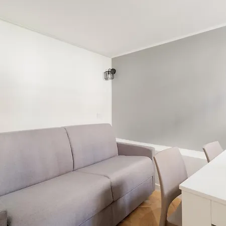 Apartment Guesthost - Brera Modern *