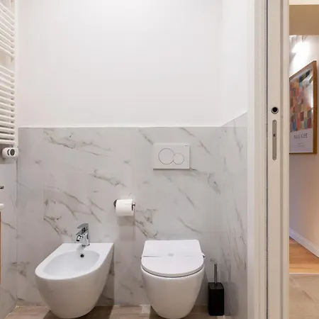 Designer In A Unique Setting Near M2 - Berra 10 Apartmán Milán