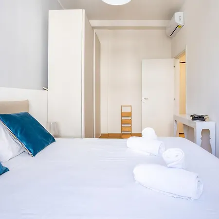 Piazzale Lodi - Trilocale In Porta Romana Appartement