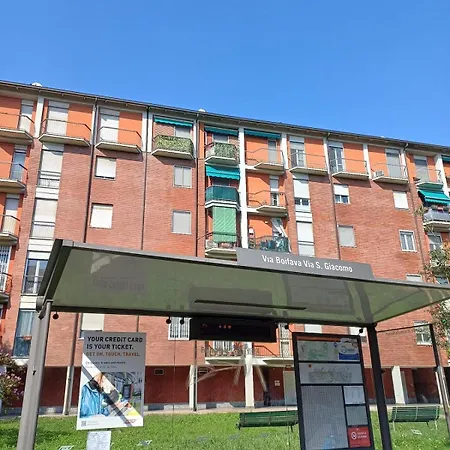 La Tana In Via Boifava In アパート ミラノ