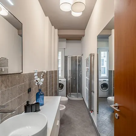 Spacious Design Flat At Navigli At 15 Min From Duomo Milano