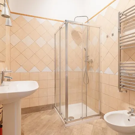 Guesthost - Farini For 6 People * Mailand