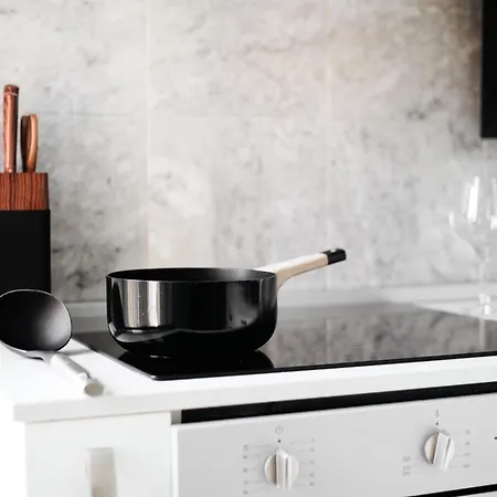 For 6 - Walk To Milan's Spots