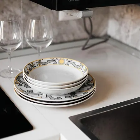 For 6 - Walk To Milan's Spots