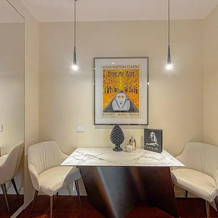 Foro Exclusive - 5 Mins From Duomo ميلان