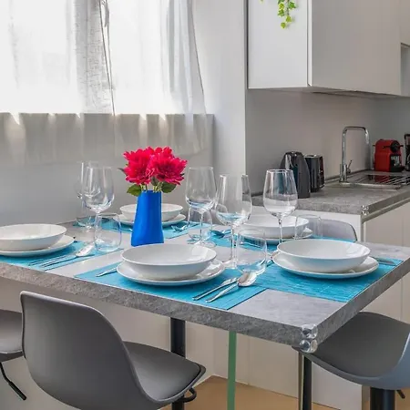 Appartement Bold Corner - Authentic District Close To Center Milaan