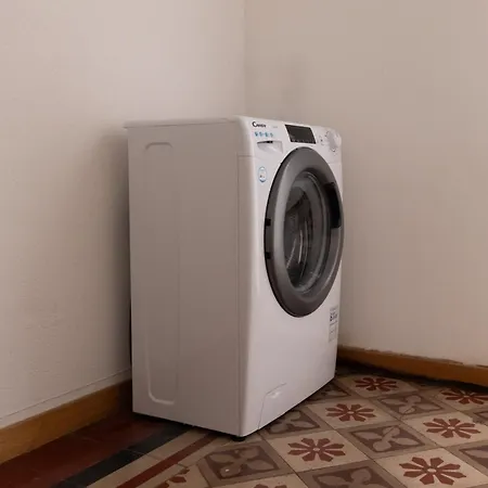 Elegante Bilocale Nel Cuore Di - Mirable Pm