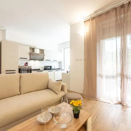 Navigli 2-bedroom And Sofa Bed Apartmán *