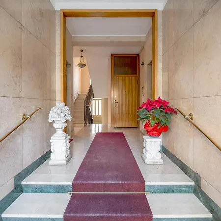 Spacious Design Flat At Navigli At 15 Min From Duomo Appartamento Milano