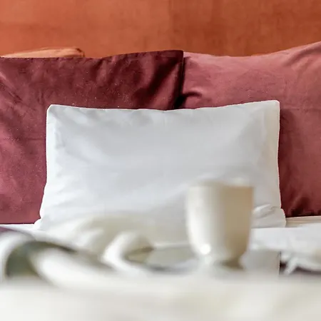 Apartamento Breraprivata - Con Giardino E Ad Uso Esclusivo - *