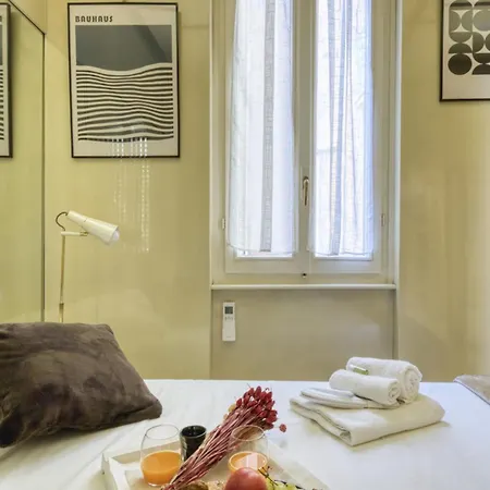 شقة Cerva - Cozy 1 Bedroom With Balcony In San Babila By Rentopolis