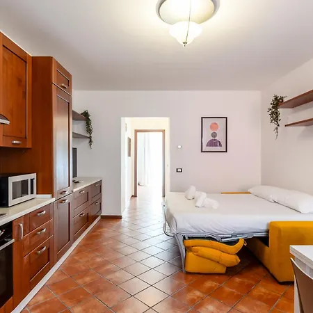 דירה Spacious At 5 Min Walk From Station *