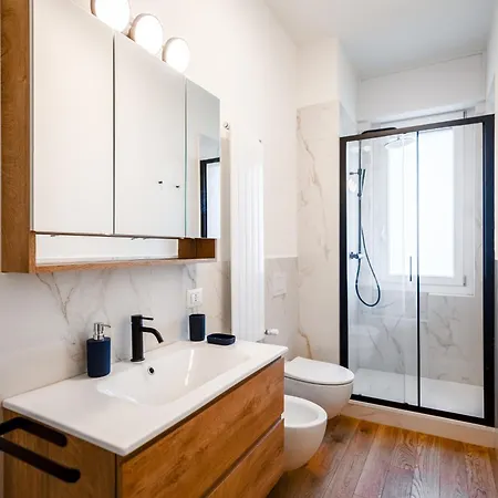 Апартаменты Design Flat With Terrace At 10 Min San Siro Stadium Милан