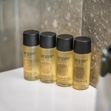 Station 400 Mt Apartment