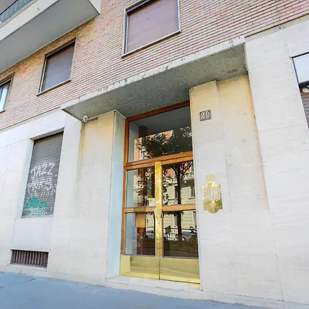 The Rent - Spacious Two-bedroom Flat Near Apartment