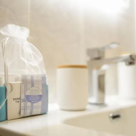 דירה Spacious At 5 Min Walk From Station מילאנו