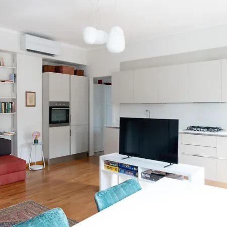 Cozy Two Bedrooms Fiera - Mirable Pm Апартаменты *