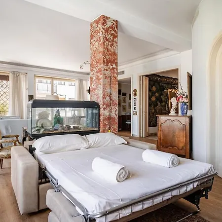 Apartament 800 M Duomo - Vintage E Spazioso