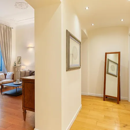 Daire Luxury Porta Venezia Center *