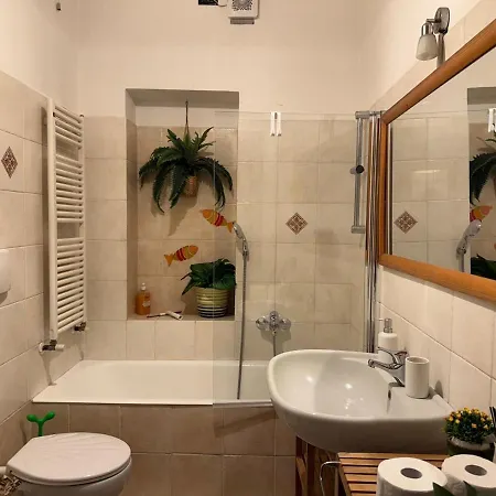 Station-bosco Verticale Cozy & Elegant Apartamento Milão