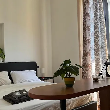 Station-bosco Verticale Cozy & Elegant Apartamento