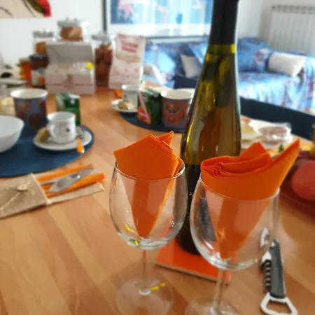 Appartement Bright And Lovely Private In Milaan