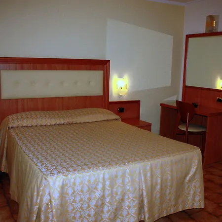 Hotell Piccolo Milano