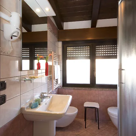 Venini فندق ميلان