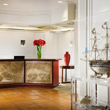 米兰皮埃尔酒店 酒店 5*